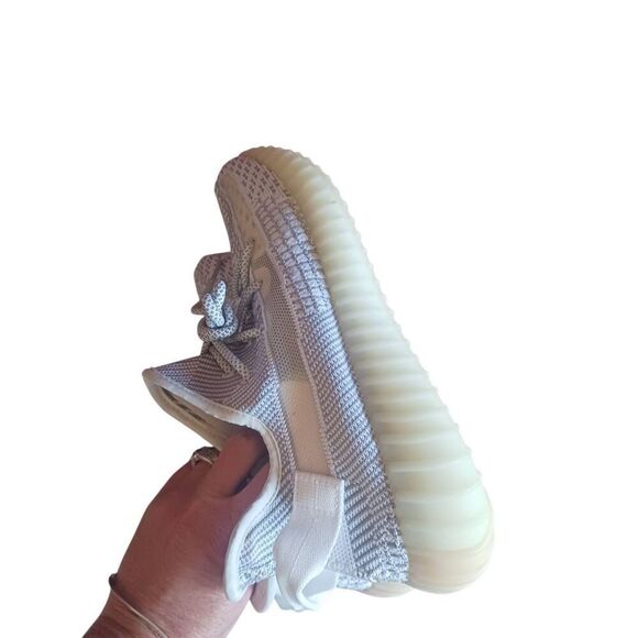 Adidas yeezy 350 boost cloud  white Size 10 - Picture 4 of 7